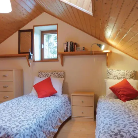 בית נופש Two-bedroom Holiday In Asnois *